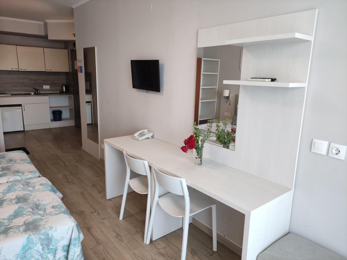 Helios Hotel Балчик Экстерьер фото