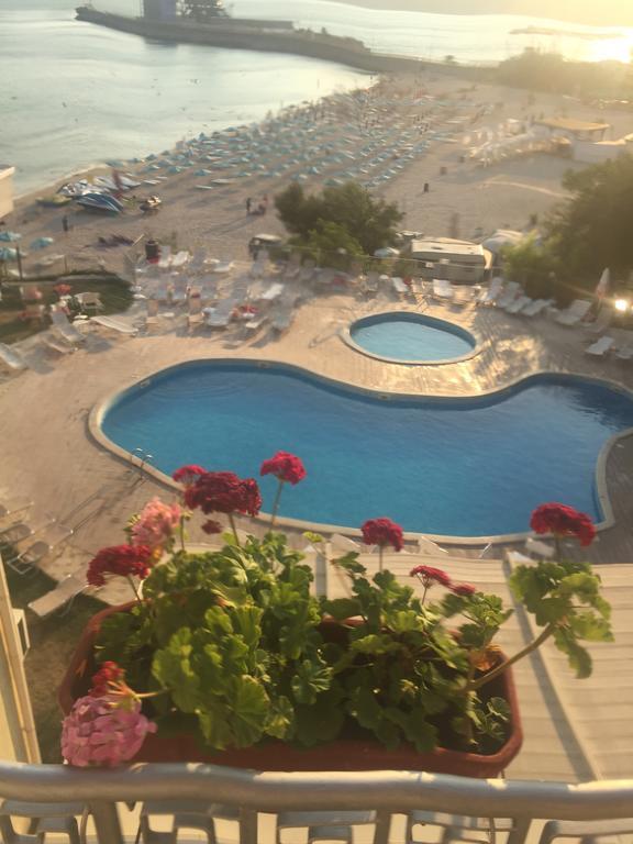 Helios Hotel Балчик Экстерьер фото
