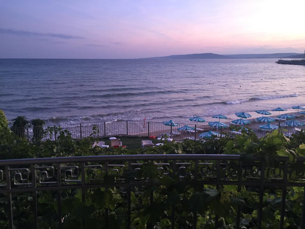 Helios Hotel Балчик Экстерьер фото